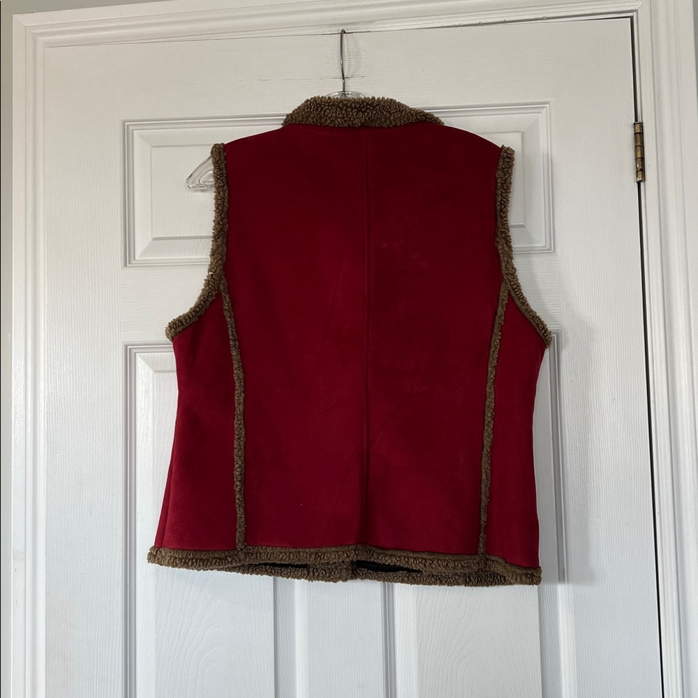 L.L. Bean Red Vest with Brown Trim - Picture 4 of 4